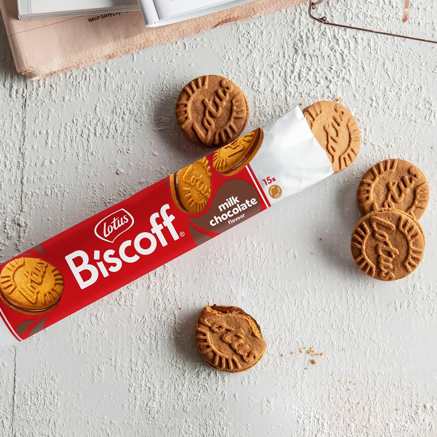 Lotus_Biscoff_Sandwich_Cookies,_Milk_Chocolate_Cream,_22_Cookies_per_pack,_7.76_Ounce