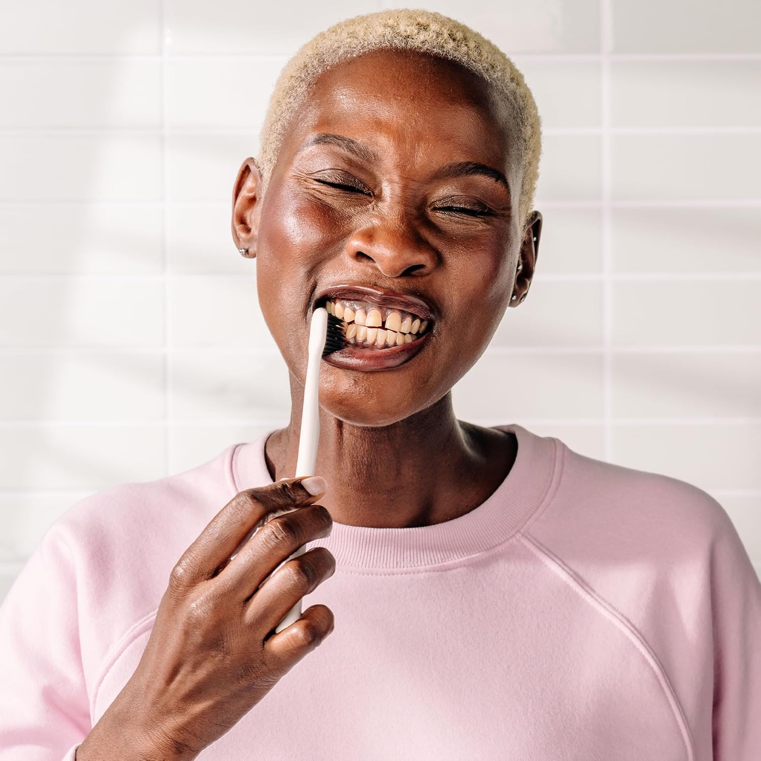 Boka_Classic_Manual_Toothbrush_with_Extra_Soft_Activated-Charcoal,_Tapered_Bristles,_Bioplastic_Handle_that_Includes_Travel_Cap,_Dentist-Approved,_Great_for_Adults_and_Kids,_Multi_Color_(Pack_of_4)