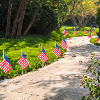 40_Pack_Small_American_Flags_on_Stick_4*6_Inch_Mini_American_Flags_for_4th_of_July_Decorations_Memorial_Day_Decorations_Patriotic_Decorations_US_American_Hand_Held_Wooden_Stick_Flag_with_Kid-Safe
