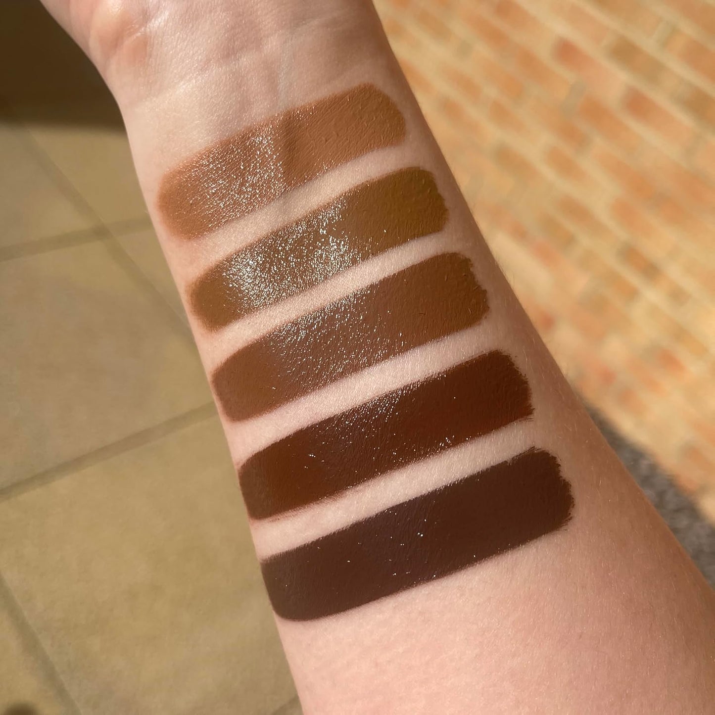 Revolution_Beauty,_Ultra_Cream_Face_Bronzer,_Buildable_&_Blendable_Cream_Contour,_Vegan_&_Cruelty_Free