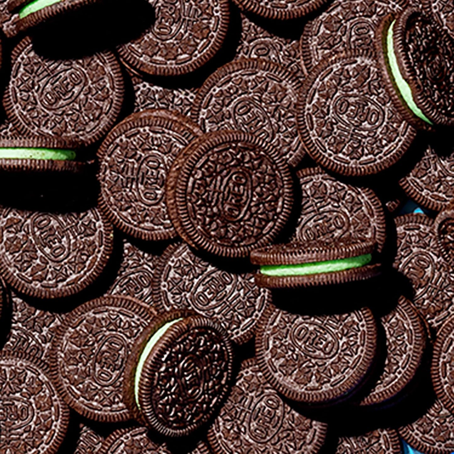 OREO_Mint_Creme_Chocolate_Sandwich_Cookies,_Party_Size,_24.95_oz