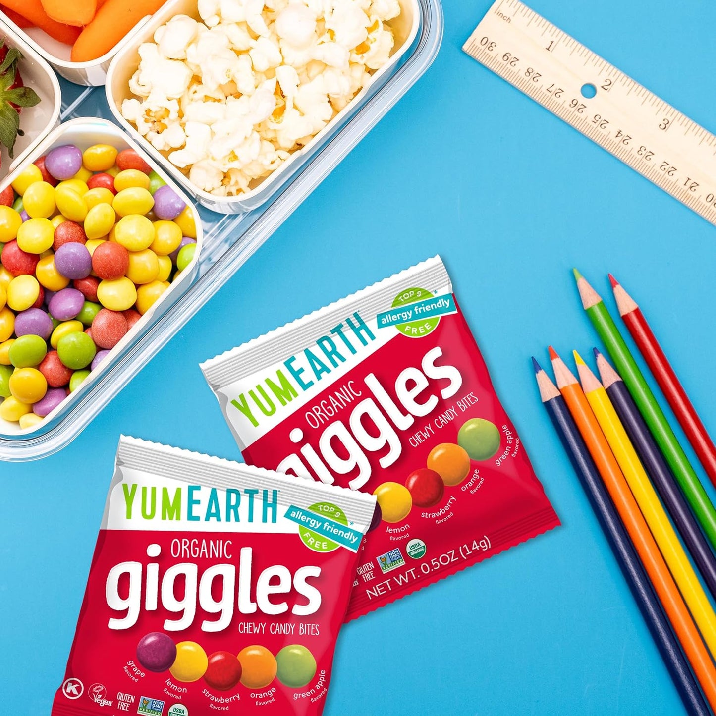 YumEarth_Organic_Giggles_Chewy_Candy_–_Allergy_Friendly,_No_Artificial_Dyes,_Non_GMO,_Gluten_Free,_Fruit_Flavored,_Vegan_Candy_Snacks_0.5_oz_(Box_of_15)​