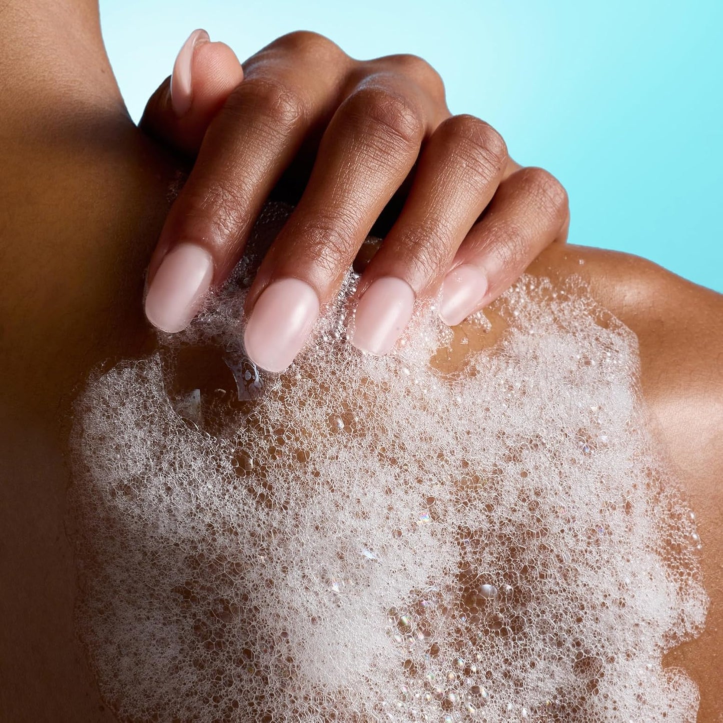 Tree_Hut_Jelly_Bear_Body_Wash,_Hydrating_&_Moisturizing_Shower_Gel_with_Shea_Butter_&_Essential_Oils,_Soft_Smooth_Glowing_Skin,_Gentle_Cleanser_For_All_Skin_Types,_Self_Care_Gifts_for_Women,_18_Fl_Oz