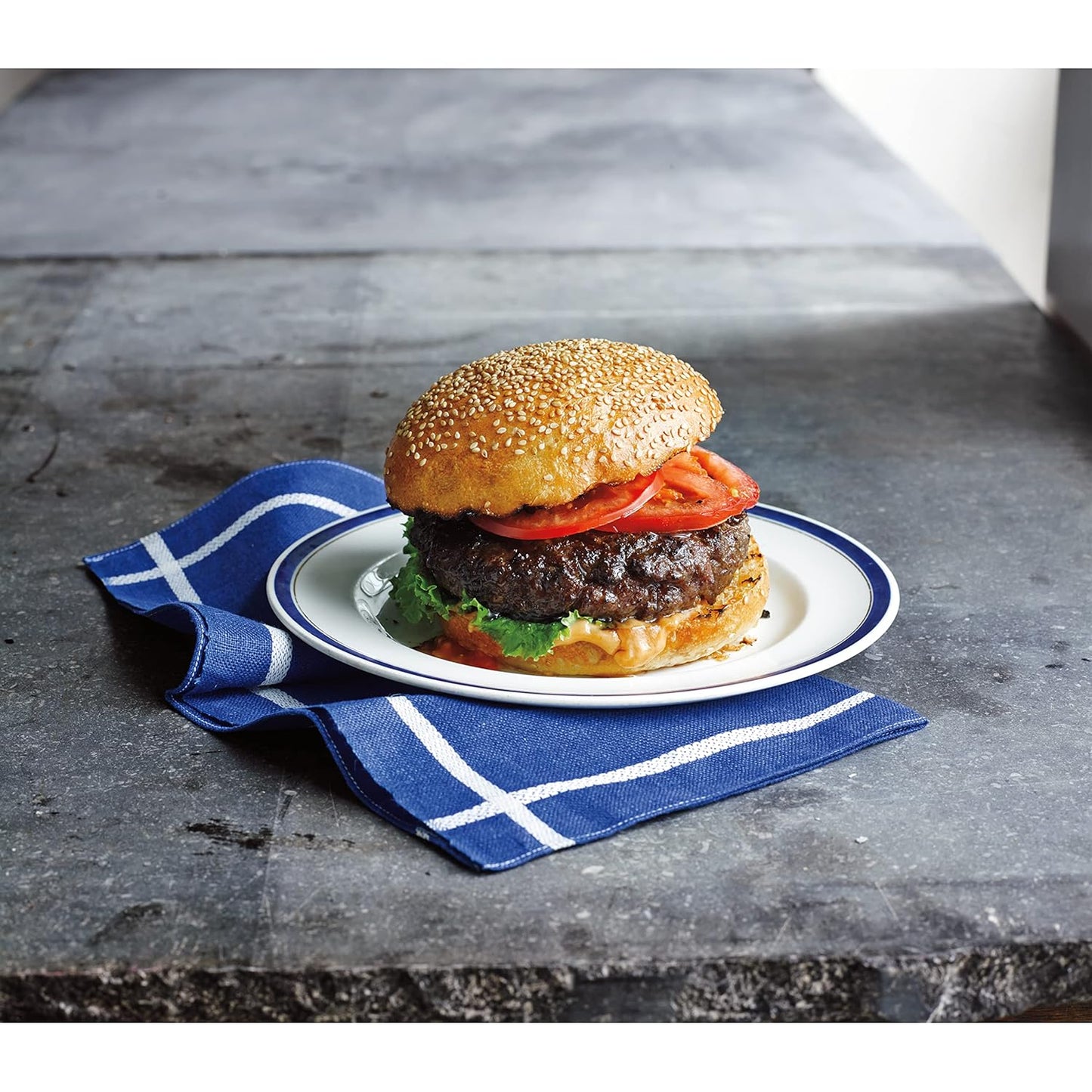 Hellmann's_Mayonnaise_Real_Mayo_1_ct_For_A_Creamy_Sandwich_Spread_or_Condiment_Rich_in_Omega-3_ALA,_Gluten_Free_30_oz