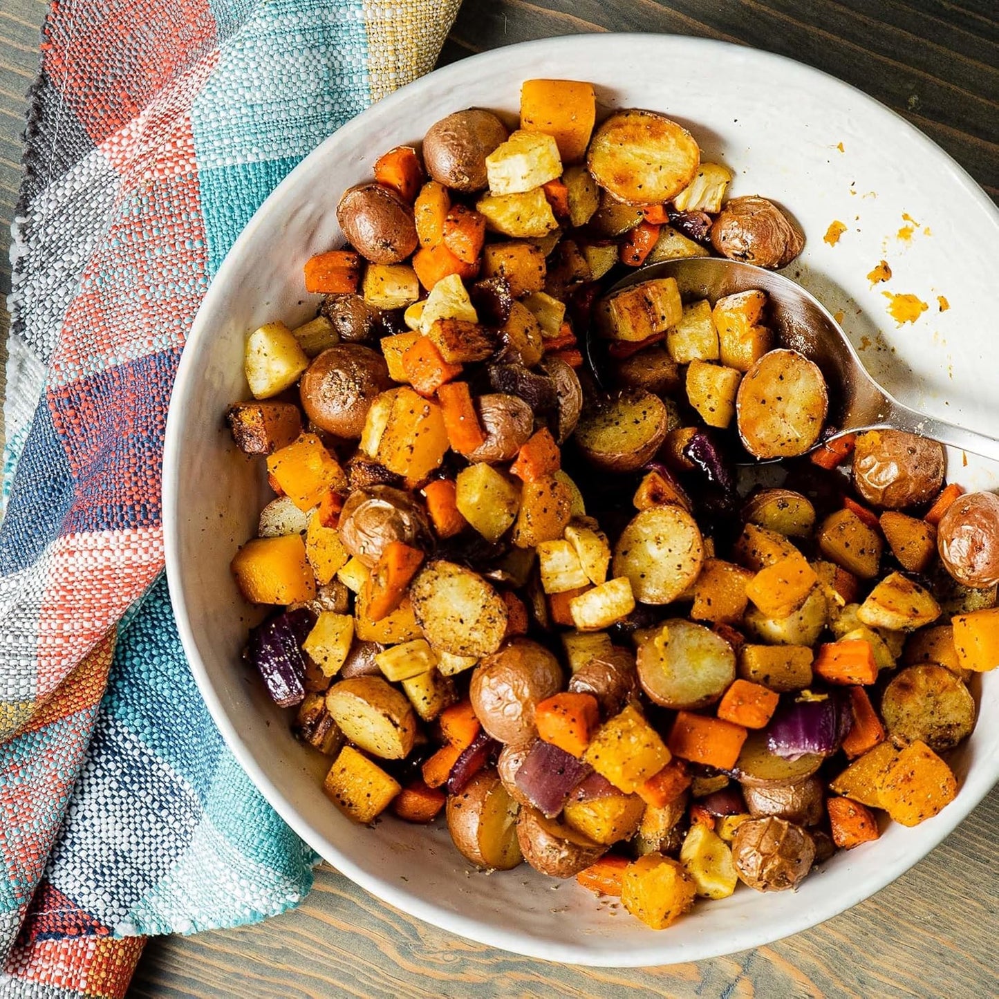 McCormick_Pure_Ground_Black_Pepper,_16_oz