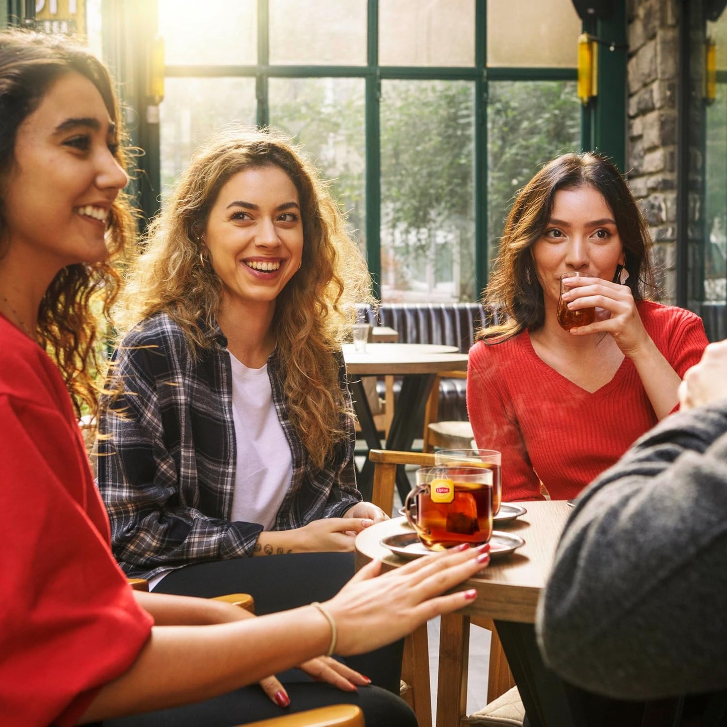 Lipton_Decaf_Black_Tea_Bags,_Hot_or_Iced_Caffeine_Free_Tea,_50_Total_Bags