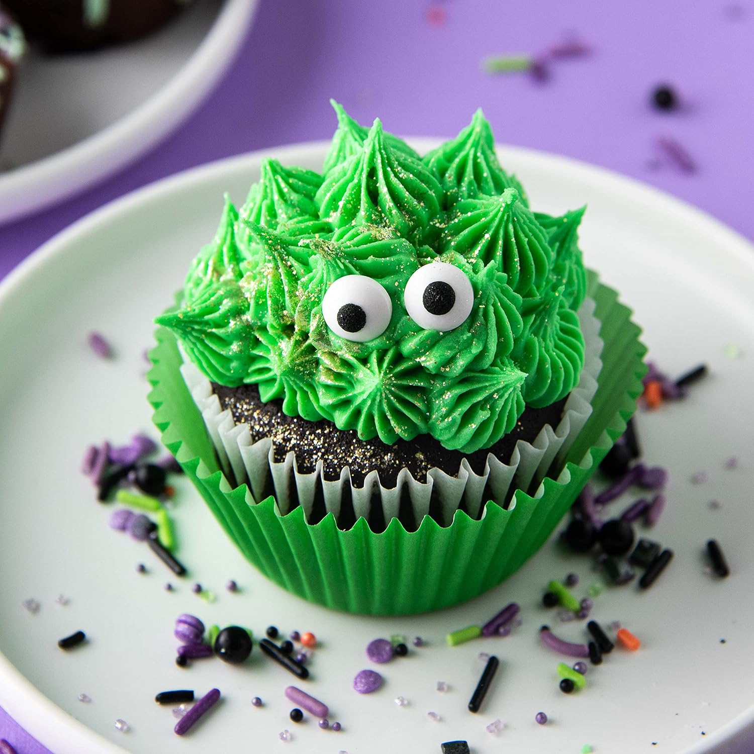 Sweets_Indeed_Halloween_Eyeball_Tacklebox_–_2.53_oz_Assorted_Candy_Eyeballs_for_Baking_&_Decorating_–_18mm,_10mm_&_3mm_Edible_Eyes_for_Cookies,_Cupcakes_&_Cakes
