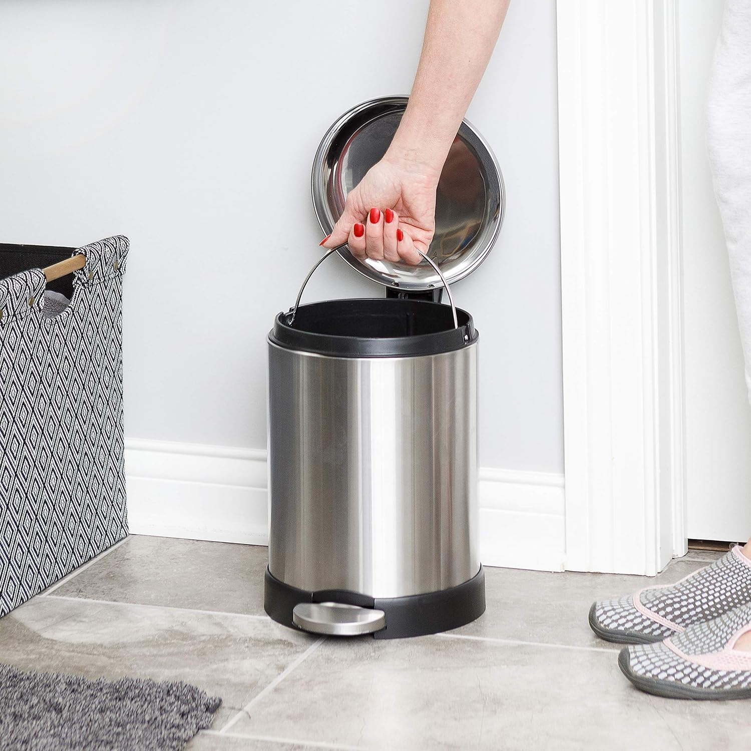 Glad_Small_Trash_Can,_1.2_Gallon_|_Round_Stainless_Steel_Garbage_Bin_with_Soft_Close_Lid_&_Step_Foot_Pedal_|_Metal_Waste_Basket_with_Removable_Inner_Bucket,_Stainless,_8_x_9.5_x_12_inches