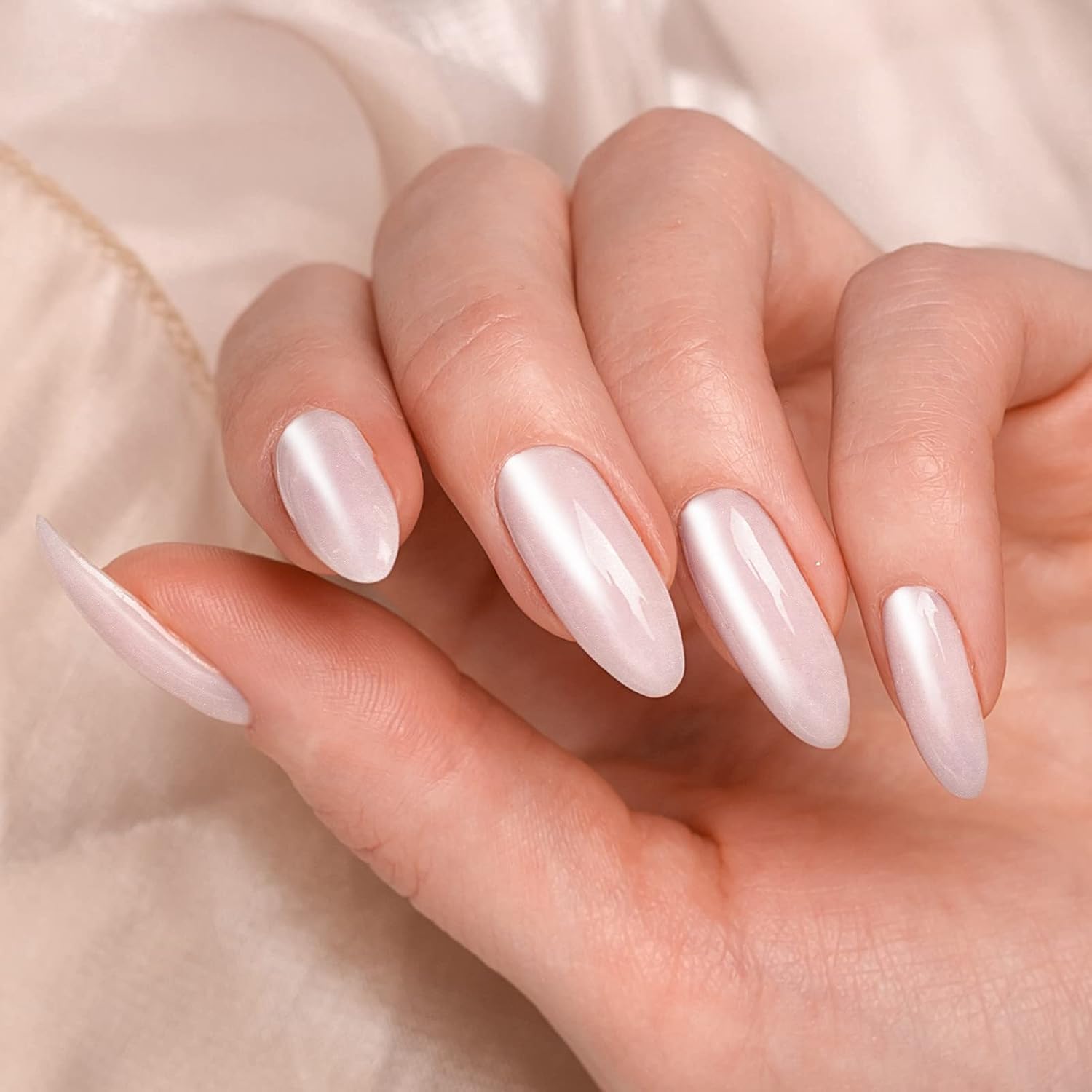 2PCS_White_Pearl_Chrome_Nail_Powder,_Iridescent_Aurora_Powder_Metallic_Mirror_Effect_Pigment_Pearlescent_Mermaid_Pigmen_for_Nail_Art_Manicure_Decoration_Sets
