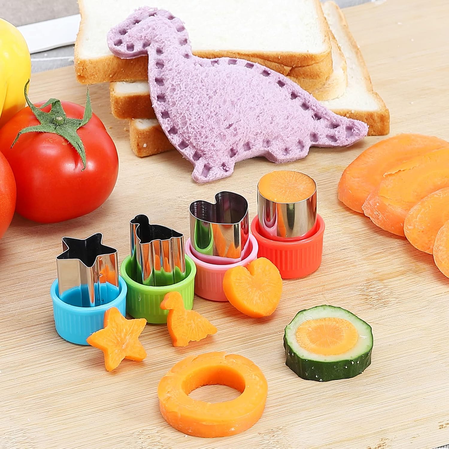 Sandwich_Cutter_and_Sealer,_Bread_Sandwich_Decruster_Maker_Fruit_Vegetable_Cookie_Cutters_for_Bento_Box,_Heart,_Star,_Dinosaur,_Circle_Shapes_Sandwich_and_Cookie_Cutters.